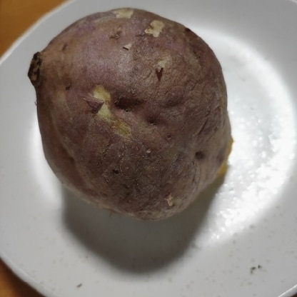 おいしくできました！
安納芋で厚みがあるので3分追加、皮をパリッとさせるためトースターを最後に使用しました。